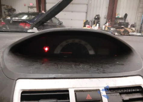 2008 Toyota Yaris z USA, uszkodzony, nr VIN JTDBT923181210642